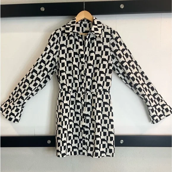 NWOT***SANCTUARY***DRESS Super Lightweight perfect for Spring and Summer. - Picture 2 of 9